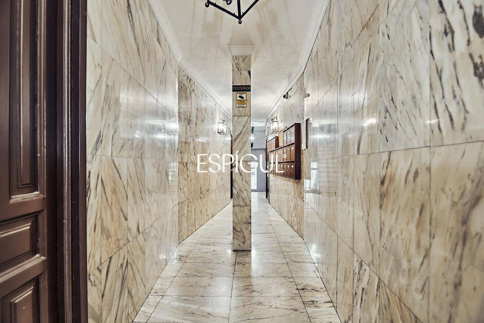 2 bedroom Flat for sale in Madrid city - € 789,000 (Ref: 10016172)