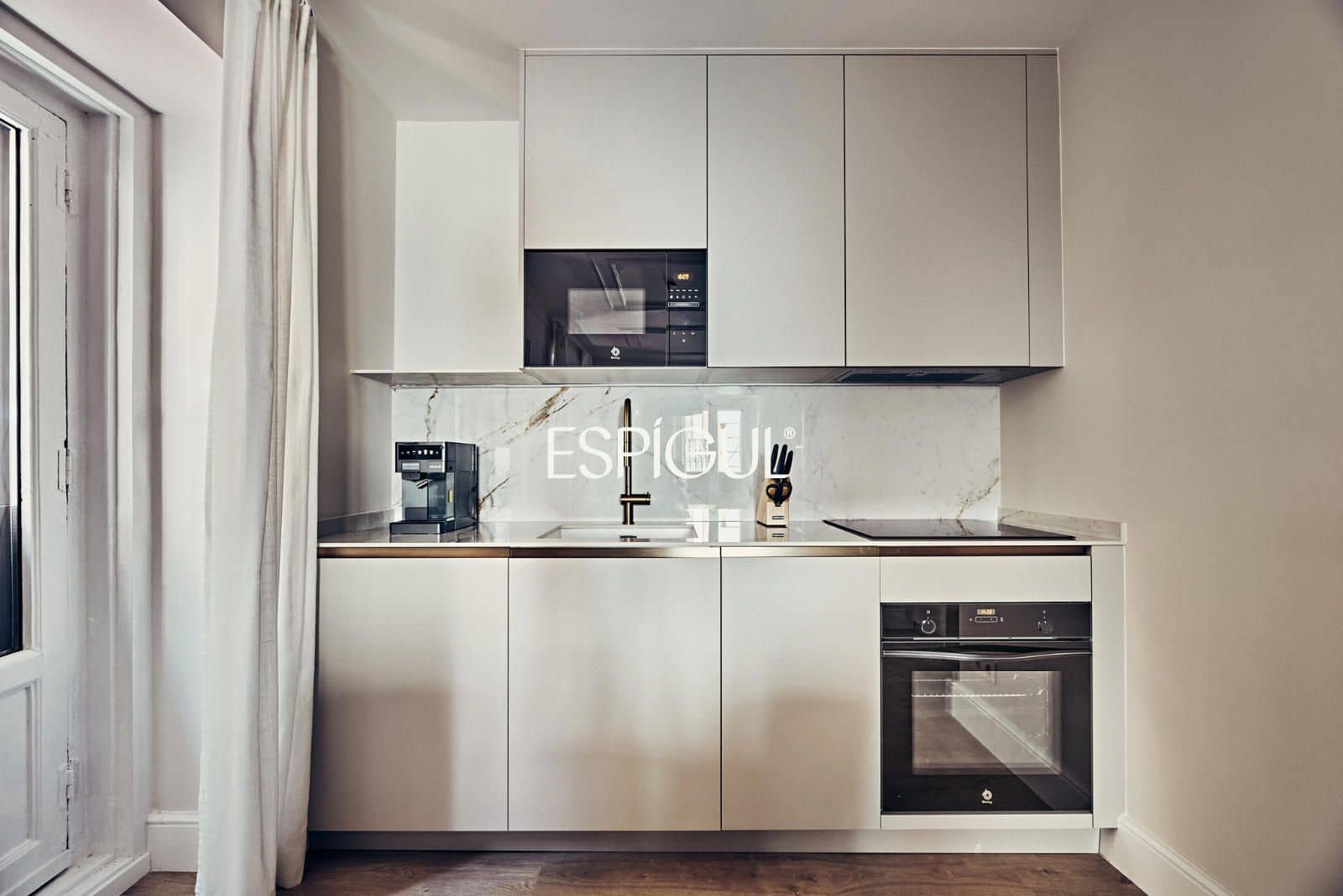 1 sypialnia Mieszkanie na sprzedaż w Miasto Madryt - 589 000 € (Ref: 10016173)