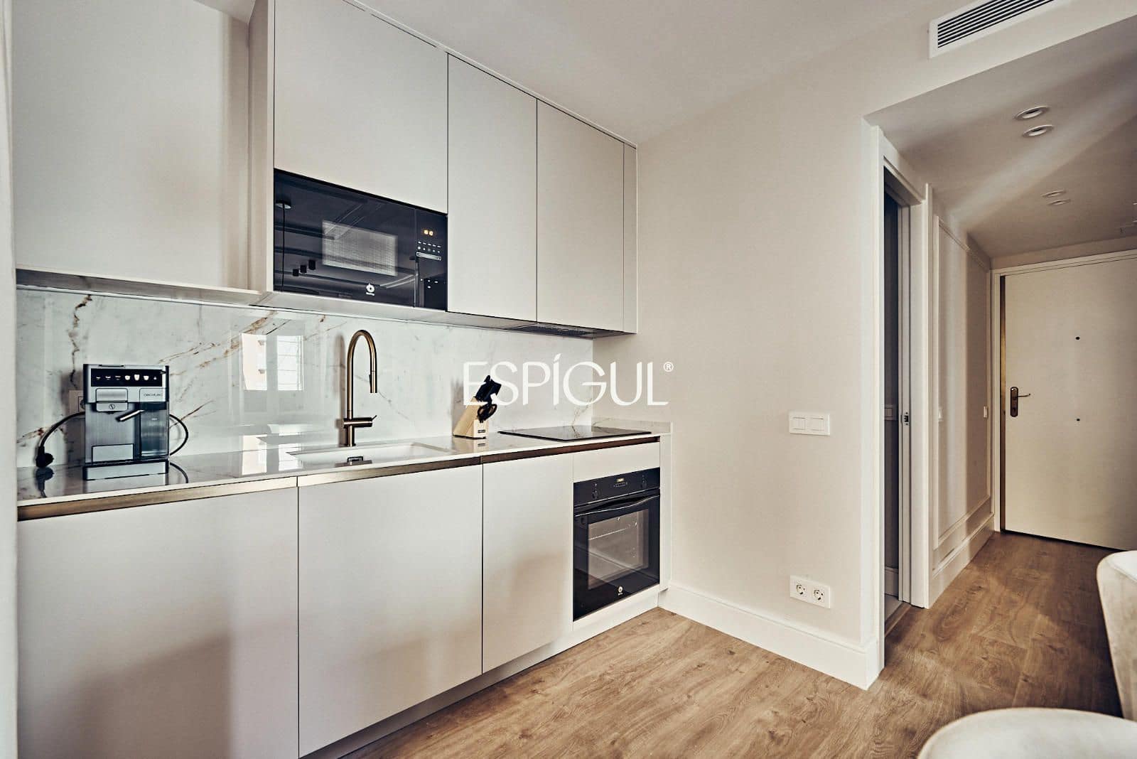 1 sypialnia Mieszkanie na sprzedaż w Miasto Madryt - 589 000 € (Ref: 10016173)