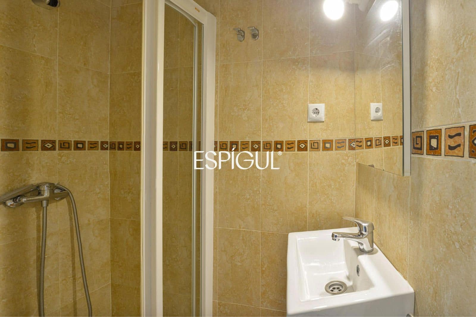 3 bedroom Flat for sale in Madrid city - € 690,000 (Ref: 10016176)
