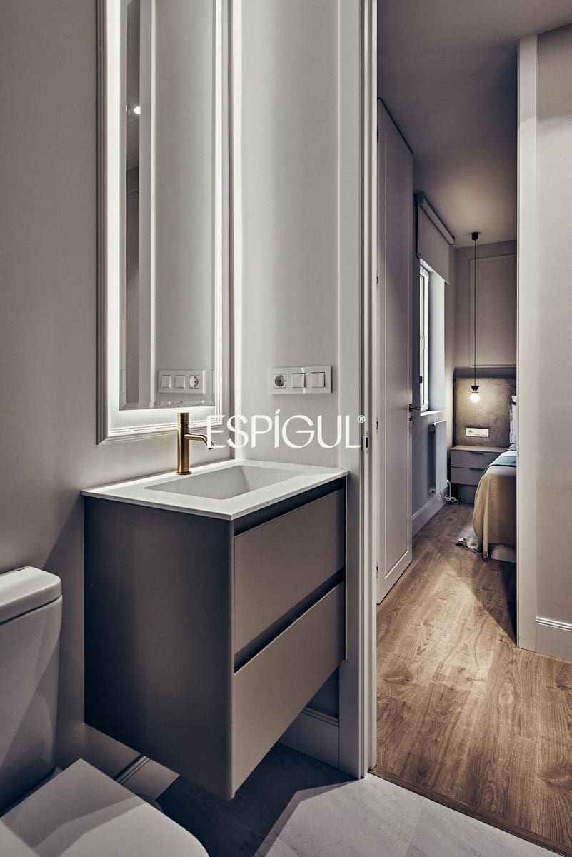 2 bedroom Flat for sale in Madrid city - € 929,000 (Ref: 10016177)