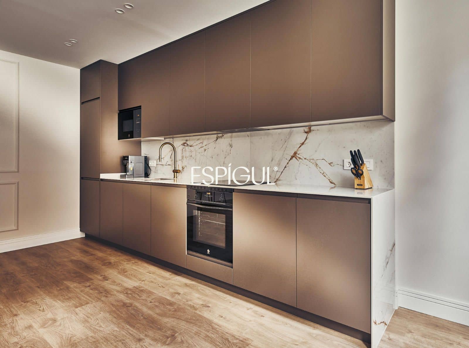 3 slaapkamer Flat te koop in Madrid stad - € 1.699.000 (Ref: 10016181)