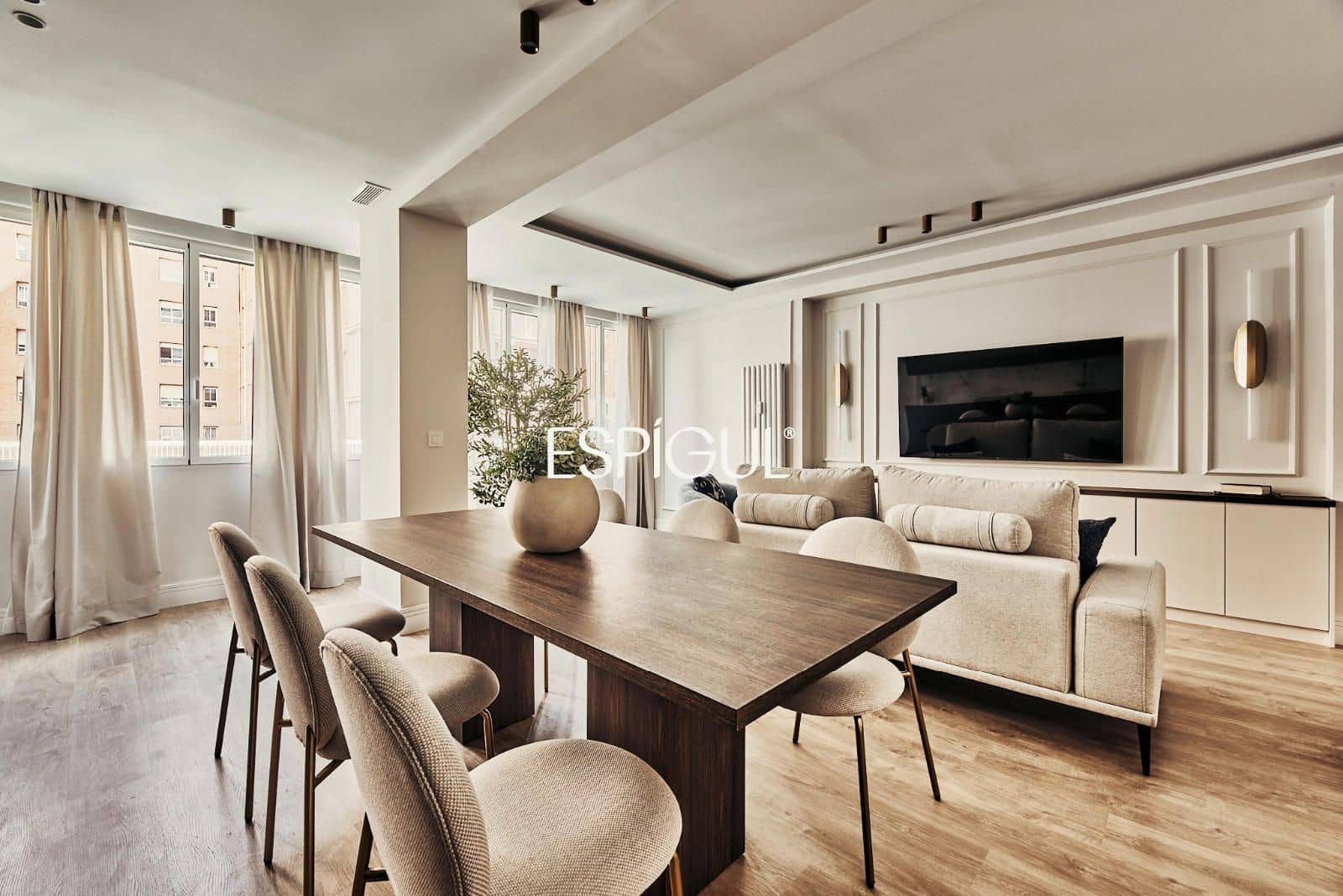 3 slaapkamer Flat te koop in Madrid stad - € 1.699.000 (Ref: 10016181)