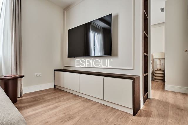 2 bedroom Flat for sale in Goya, Madrid city - € 859,000 (Ref: 10016186)