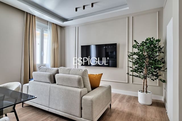 2 bedroom Flat for sale in Ibiza, Madrid city - € 929,000 (Ref: 10016188)