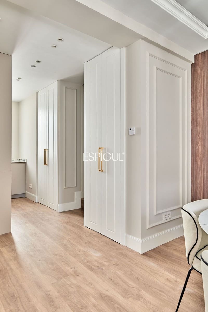 2 bedroom Flat for sale in Madrid city - € 1,229,000 (Ref: 10016189)