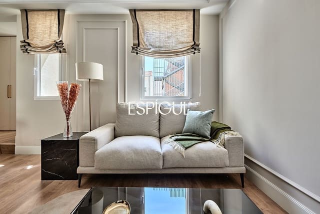 2 bedroom Flat for sale in Goya, Madrid city - € 1,229,000 (Ref: 10016189)