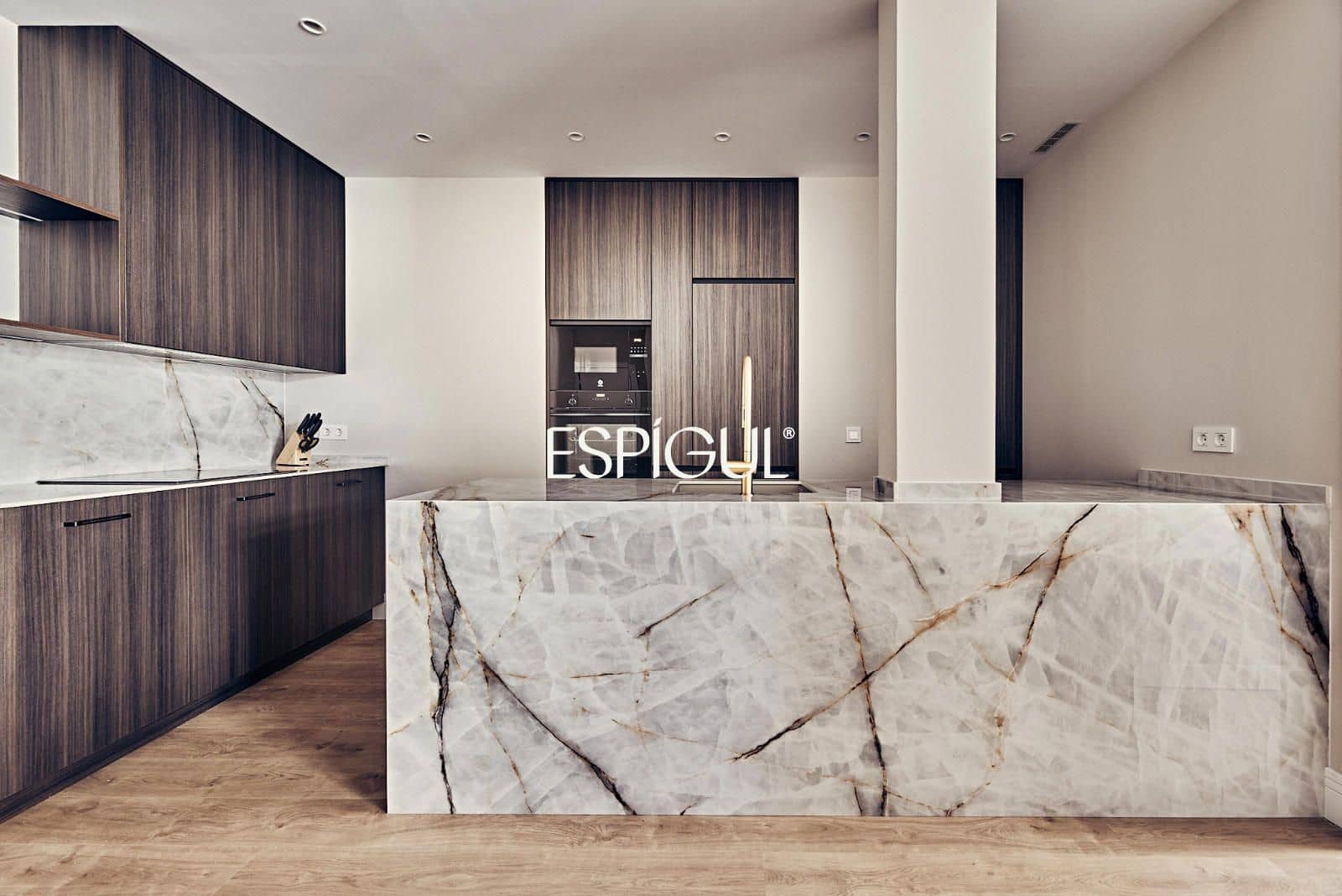 3 slaapkamer Flat te koop in Madrid stad - € 1.789.000 (Ref: 10016192)