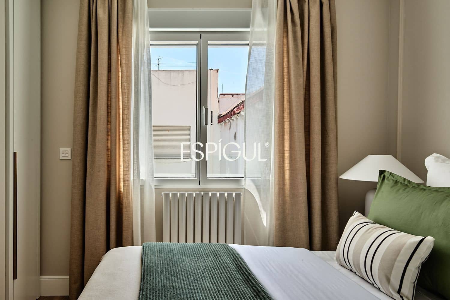 4 bedroom Flat for sale in Madrid city with garage - € 1,799,000 (Ref: 10016193)