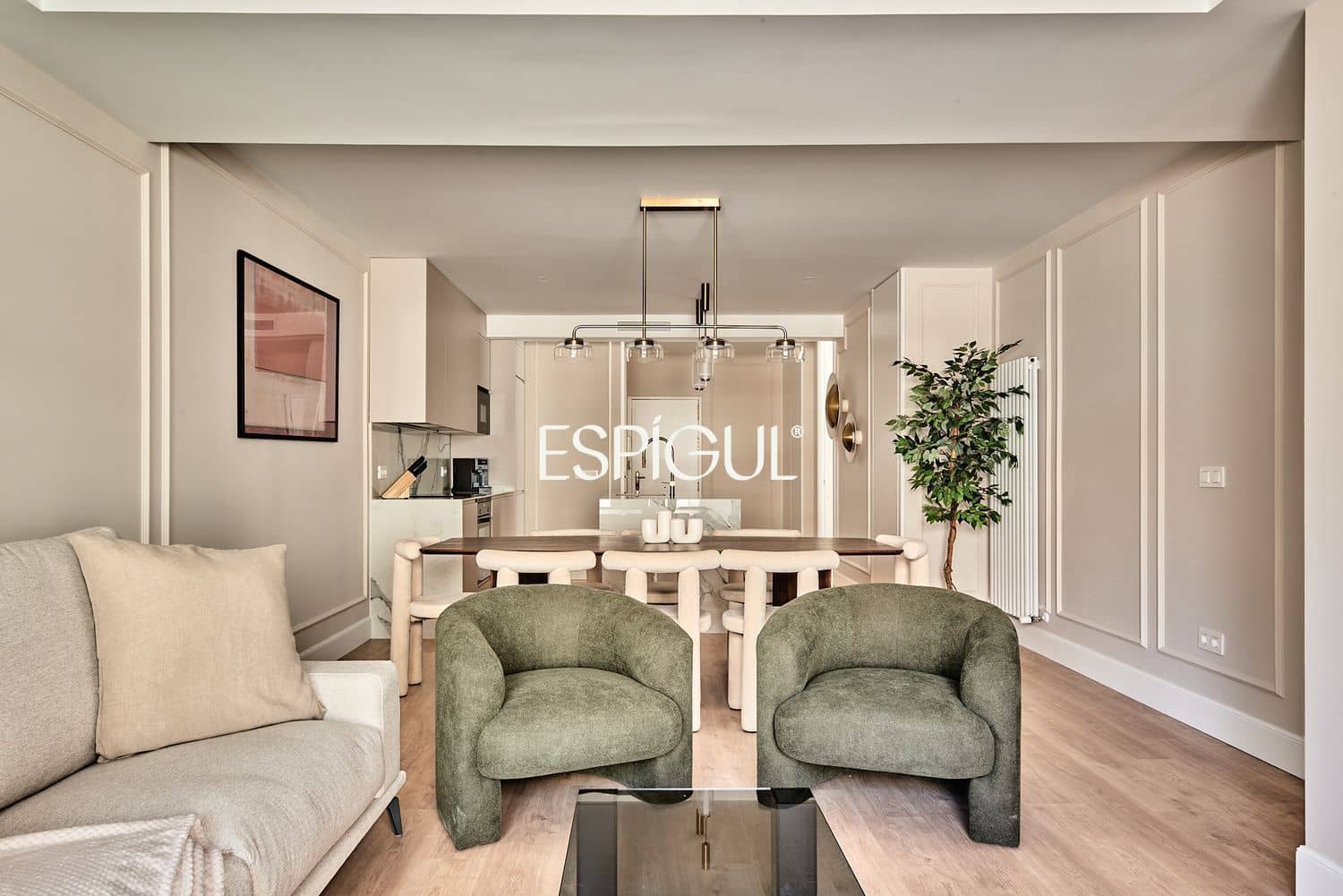 4 bedroom Flat for sale in Madrid city with garage - € 1,799,000 (Ref: 10016193)