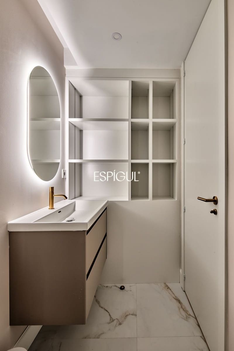 4 bedroom Flat for sale in Madrid city with garage - € 1,799,000 (Ref: 10016193)