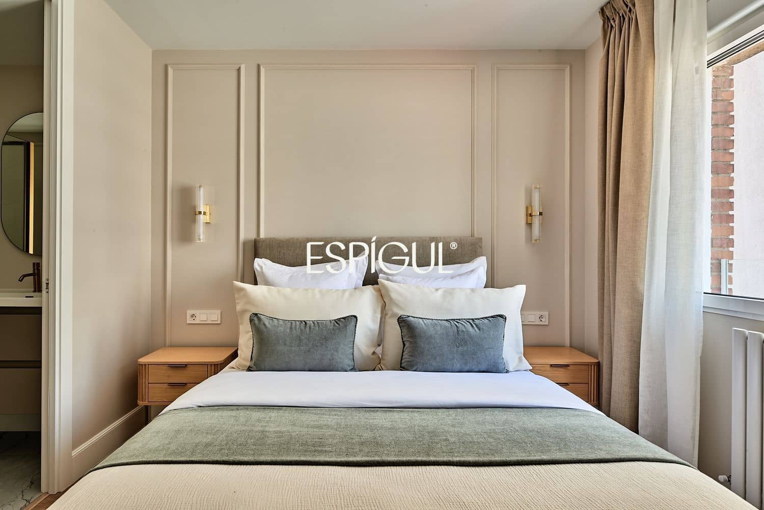 4 bedroom Flat for sale in Madrid city with garage - € 1,799,000 (Ref: 10016193)