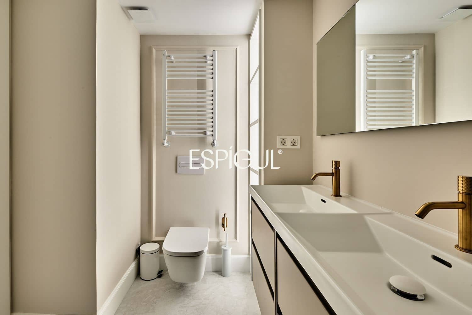 4 bedroom Flat for sale in Madrid city with garage - € 1,799,000 (Ref: 10016193)