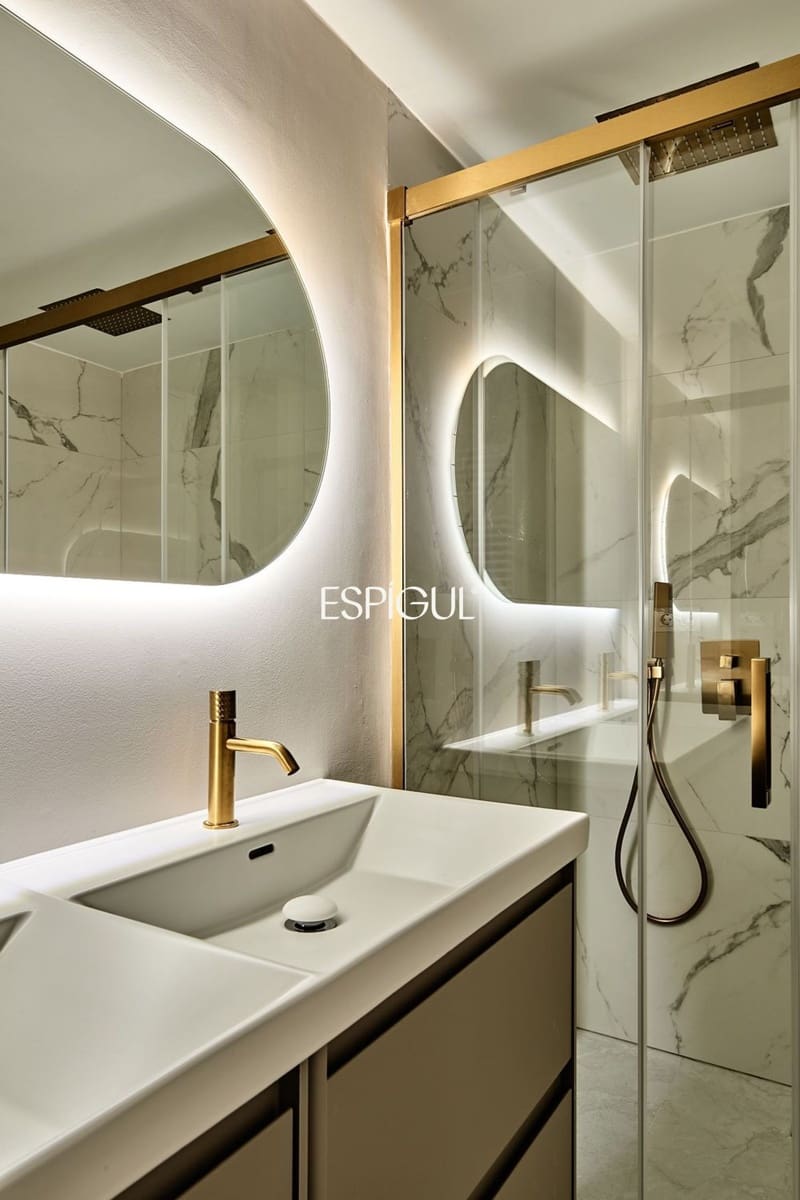 4 bedroom Flat for sale in Madrid city with garage - € 1,799,000 (Ref: 10016193)