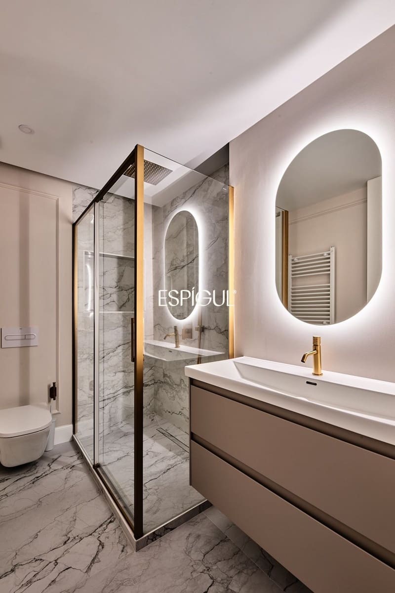 4 bedroom Flat for sale in Madrid city with garage - € 1,799,000 (Ref: 10016193)