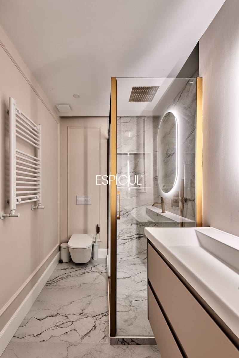 4 bedroom Flat for sale in Madrid city with garage - € 1,799,000 (Ref: 10016193)