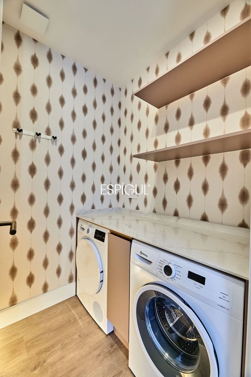 4 bedroom Flat for sale in Madrid city with garage - € 1,799,000 (Ref: 10016193)