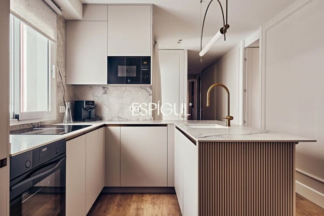 3 soveværelse Lejlighed til salg i Salamanca, Madrid by med garage - € 1.899.000 (Ref: 10016194)