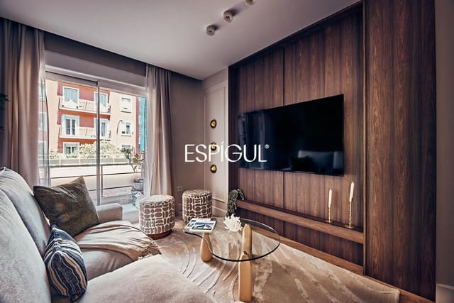 3 soveværelse Lejlighed til salg i Salamanca, Madrid by med garage - € 1.899.000 (Ref: 10016194)