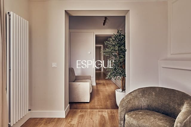 3 sovrum Takvåning till salu i Niño Jesús, Madrid stad - 1 899 000 € (Ref: 10016195)