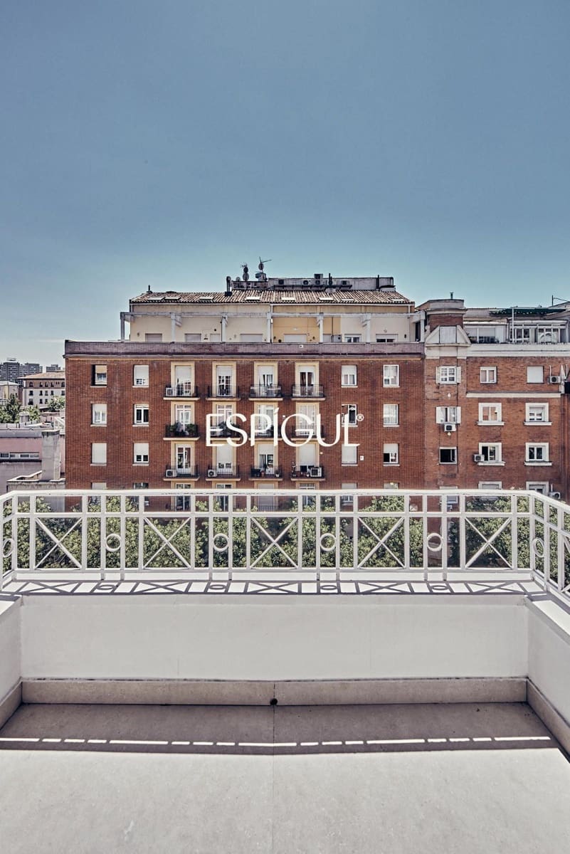 4 quarto Apartamento para venda em Madrid cidade - 2 359 000 € (Ref: 10016199)