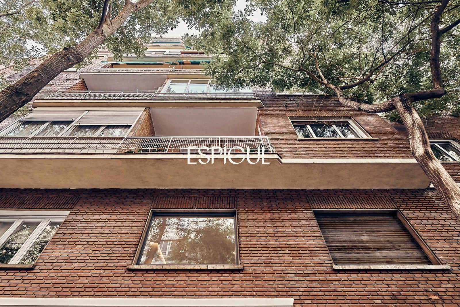5 bedroom Flat for sale in Madrid city with garage - € 3,959,000 (Ref: 10016201)