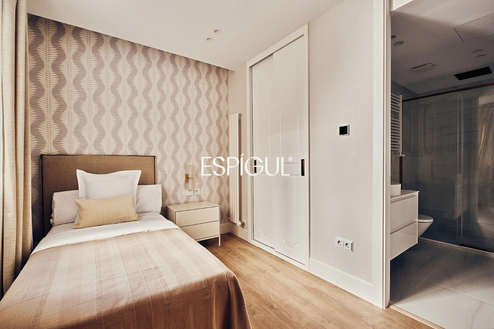 4 bedroom Flat for sale in Madrid city with garage - € 4,900,000 (Ref: 10016202)