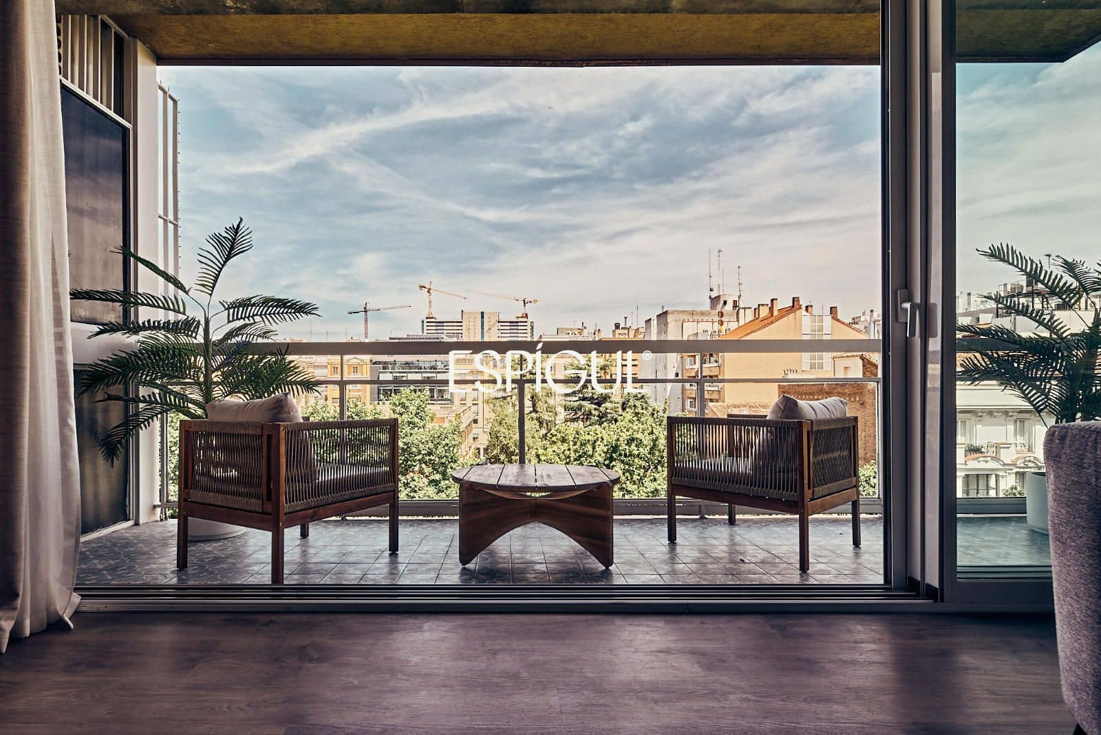 4 bedroom Flat for sale in Madrid city with garage - € 4,900,000 (Ref: 10016202)