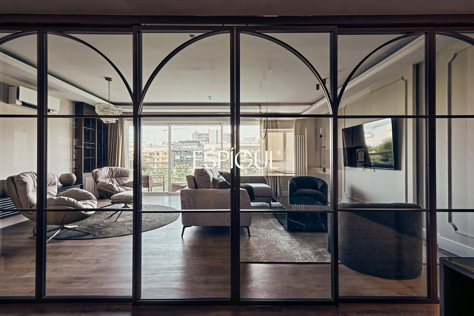 4 bedroom Flat for sale in Madrid city with garage - € 4,900,000 (Ref: 10016202)