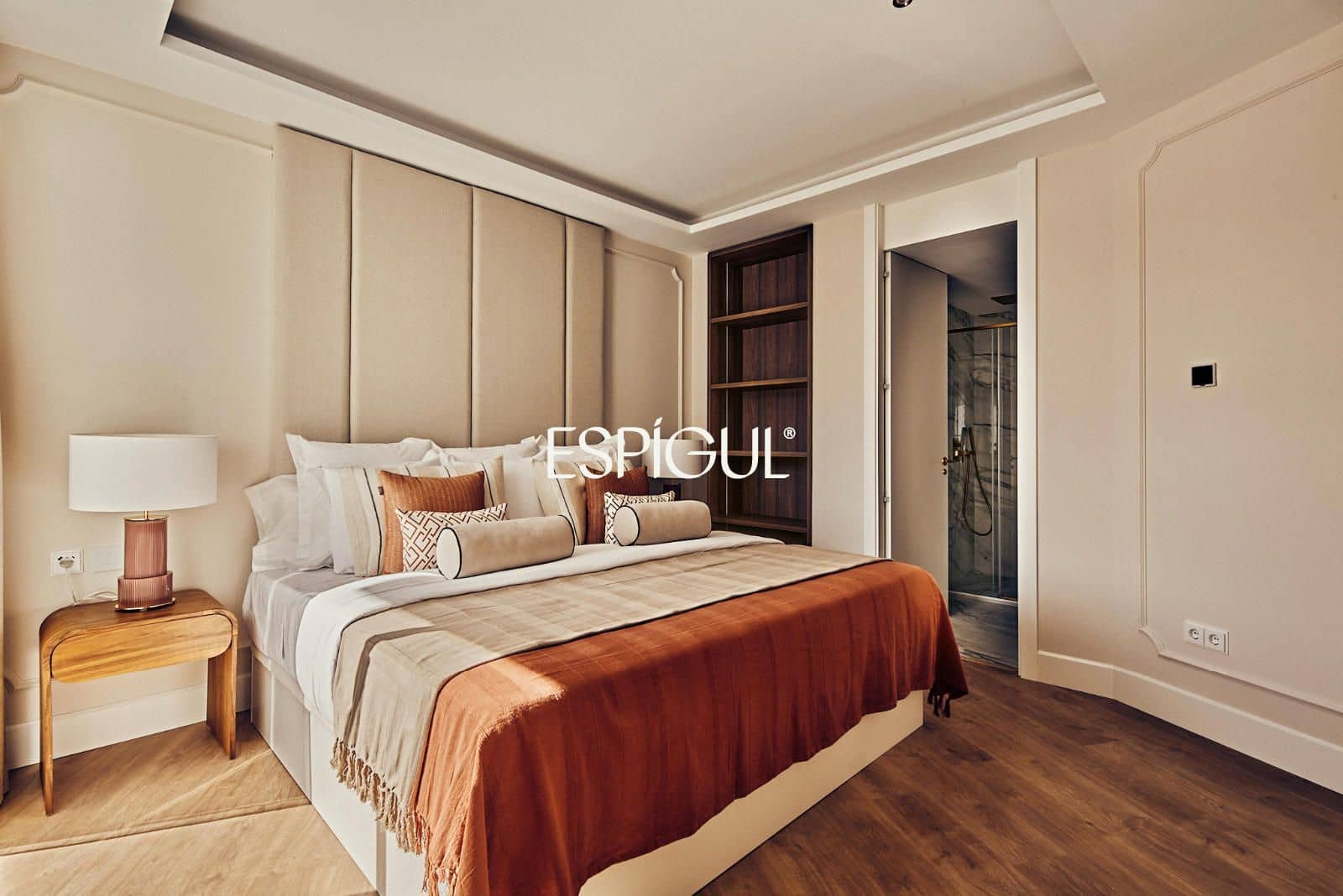 4 bedroom Flat for sale in Madrid city with garage - € 4,900,000 (Ref: 10016202)