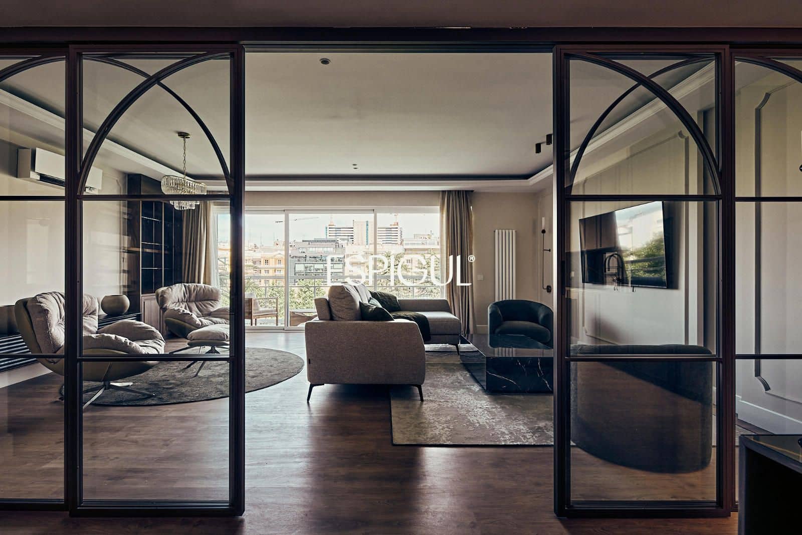 4 bedroom Flat for sale in Madrid city with garage - € 4,900,000 (Ref: 10016202)