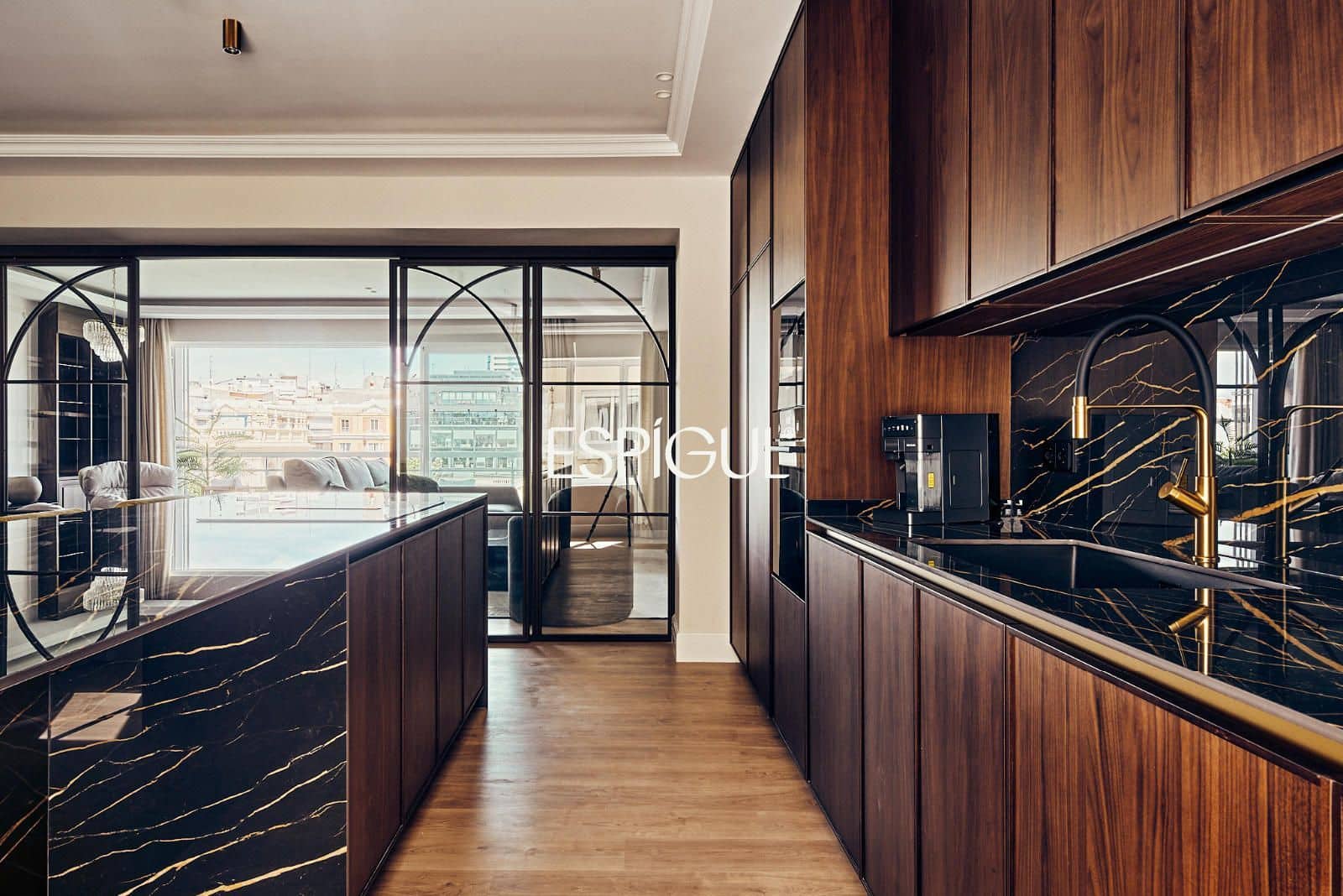 4 bedroom Flat for sale in Madrid city with garage - € 4,900,000 (Ref: 10016202)