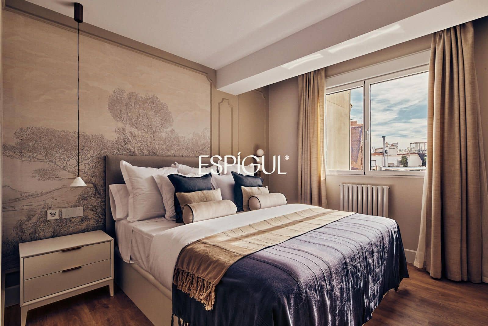 4 bedroom Flat for sale in Madrid city with garage - € 4,900,000 (Ref: 10016202)