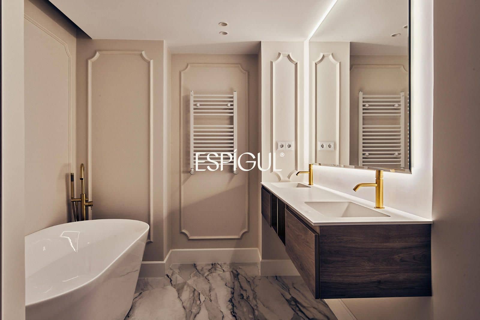 4 bedroom Flat for sale in Madrid city with garage - € 4,900,000 (Ref: 10016202)