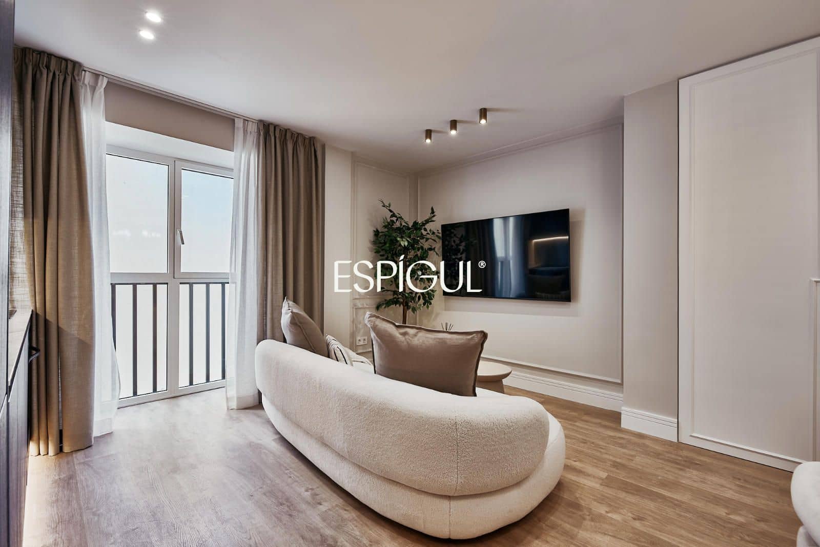 2 bedroom Flat for sale in Madrid city - € 1,049,000 (Ref: 10016205)
