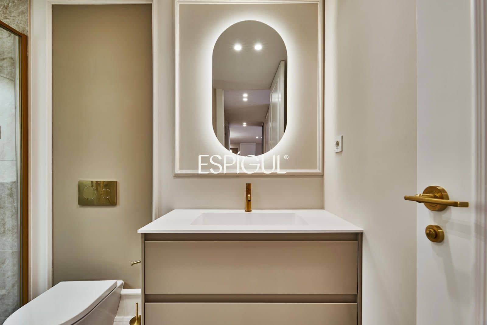 2 bedroom Flat for sale in Madrid city - € 1,049,000 (Ref: 10016205)
