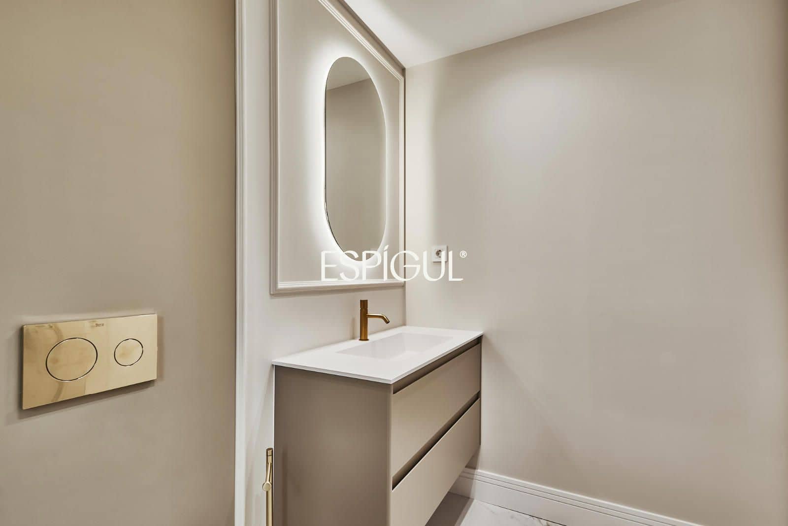 2 bedroom Flat for sale in Madrid city - € 1,049,000 (Ref: 10016205)