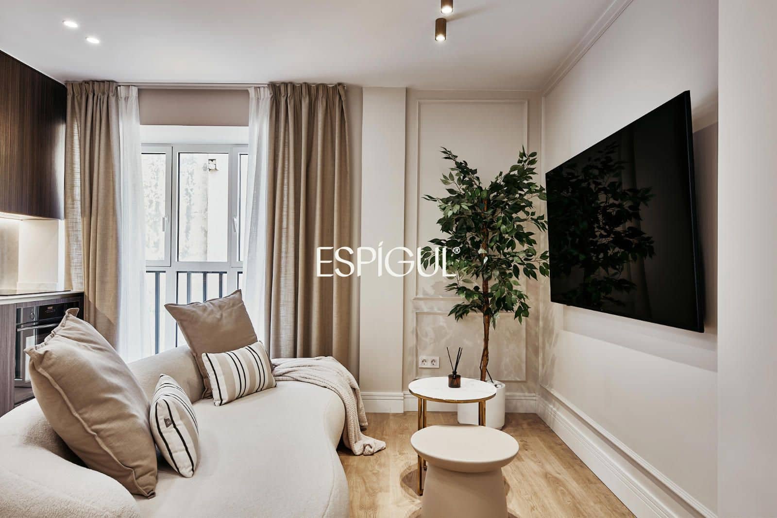 2 bedroom Flat for sale in Madrid city - € 1,049,000 (Ref: 10016205)