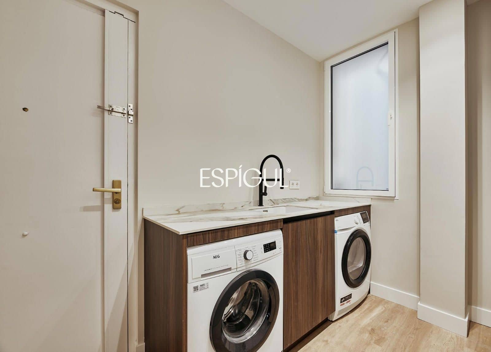 3 bedroom Flat for sale in Madrid city - € 1,899,000 (Ref: 10016206)