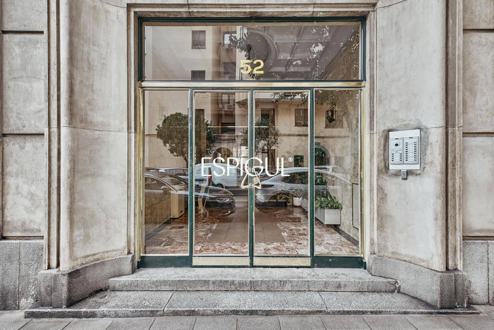 3 bedroom Flat for sale in Madrid city - € 1,899,000 (Ref: 10016206)