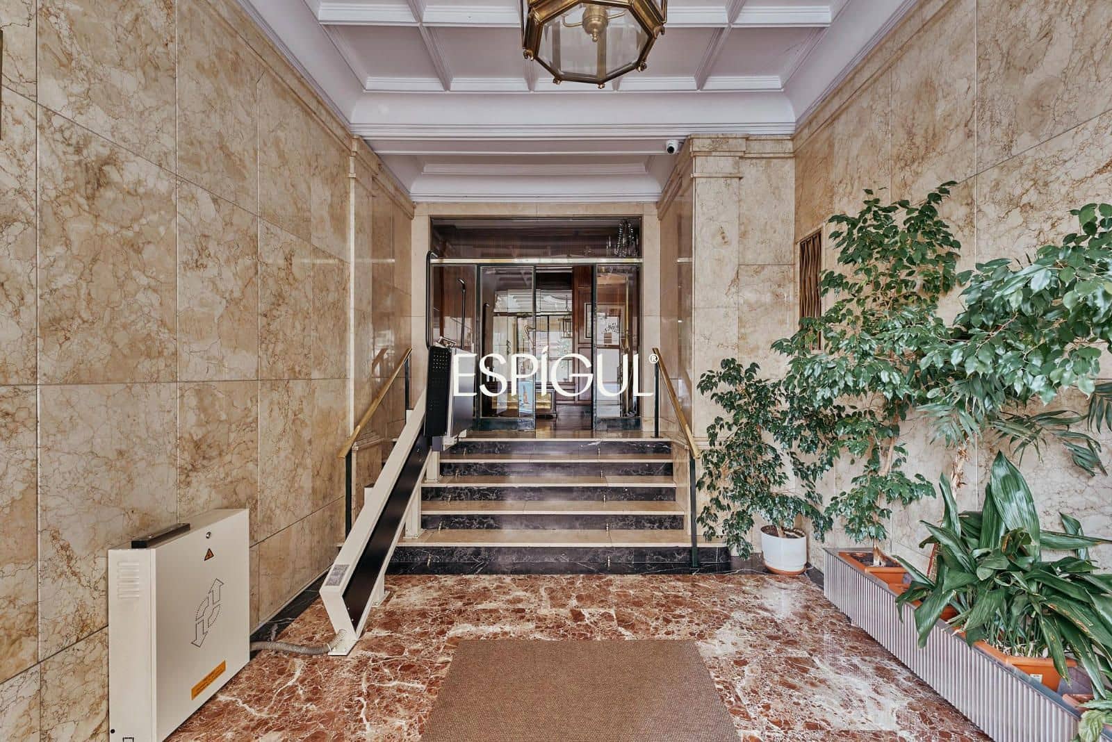 3 bedroom Flat for sale in Madrid city - € 1,899,000 (Ref: 10016206)
