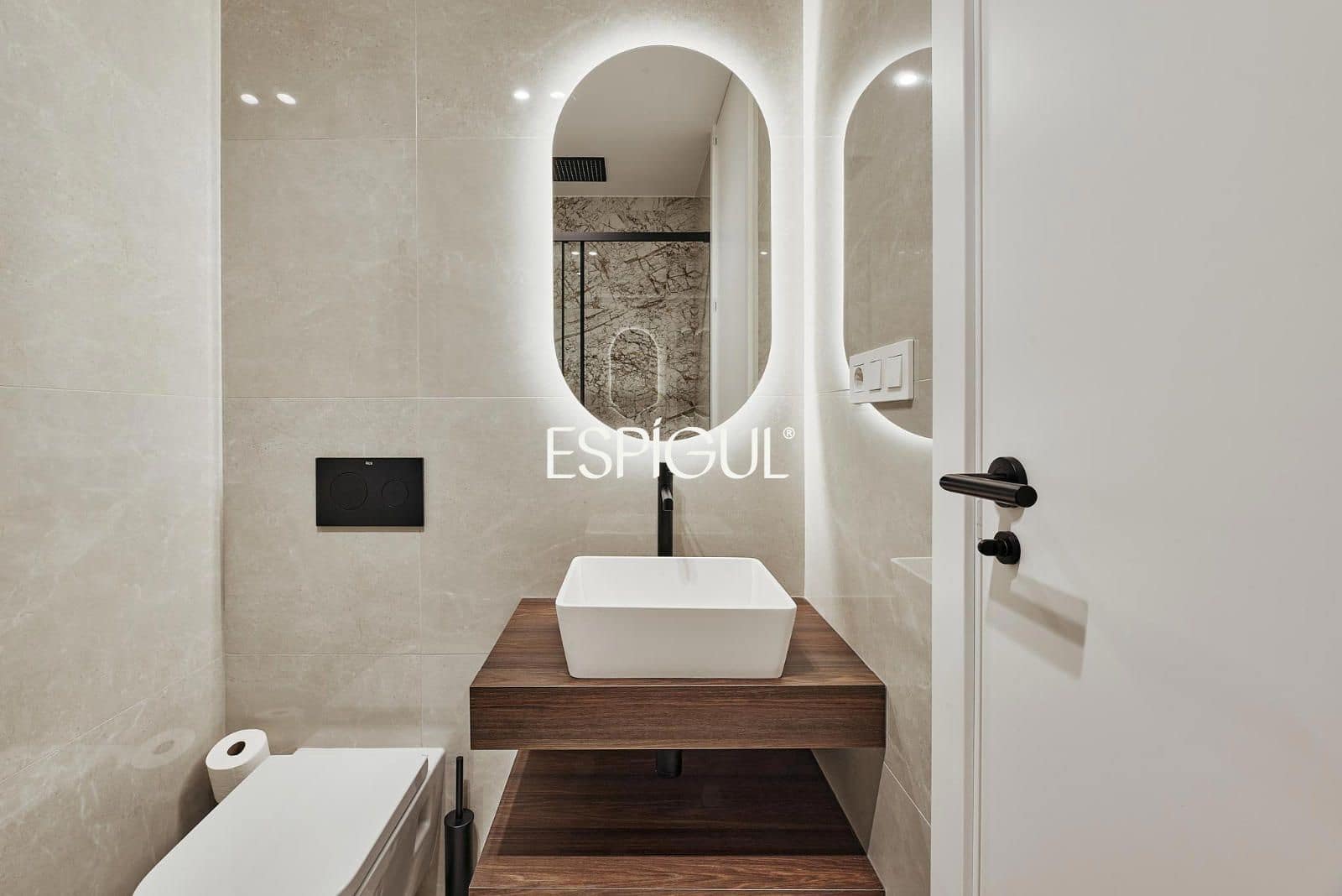 3 bedroom Flat for sale in Madrid city with garage - € 2,149,000 (Ref: 10016207)