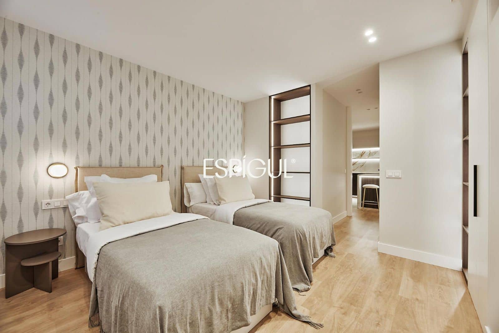 3 bedroom Flat for sale in Madrid city with garage - € 2,149,000 (Ref: 10016207)