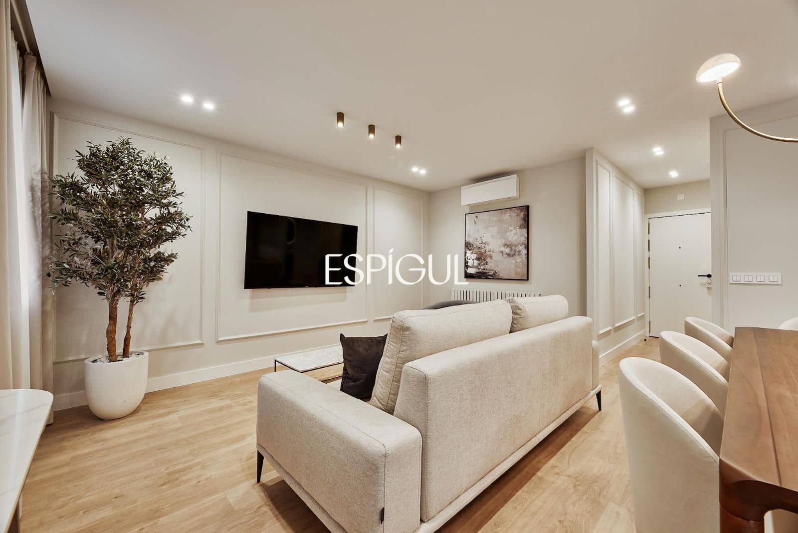 3 bedroom Flat for sale in Madrid city with garage - € 2,149,000 (Ref: 10016207)