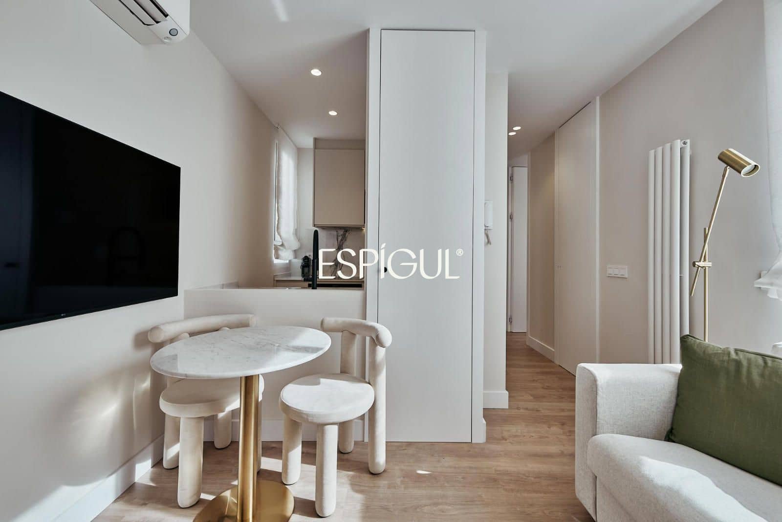 Piso de 2 habitaciones en Madrid ciudad en venta - 729.000 € (Ref: 10016211)