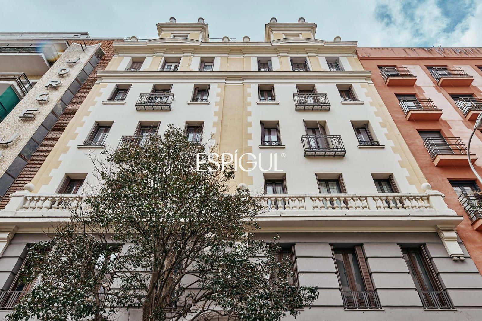 Piso de 2 habitaciones en Madrid ciudad en venta - 729.000 € (Ref: 10016211)