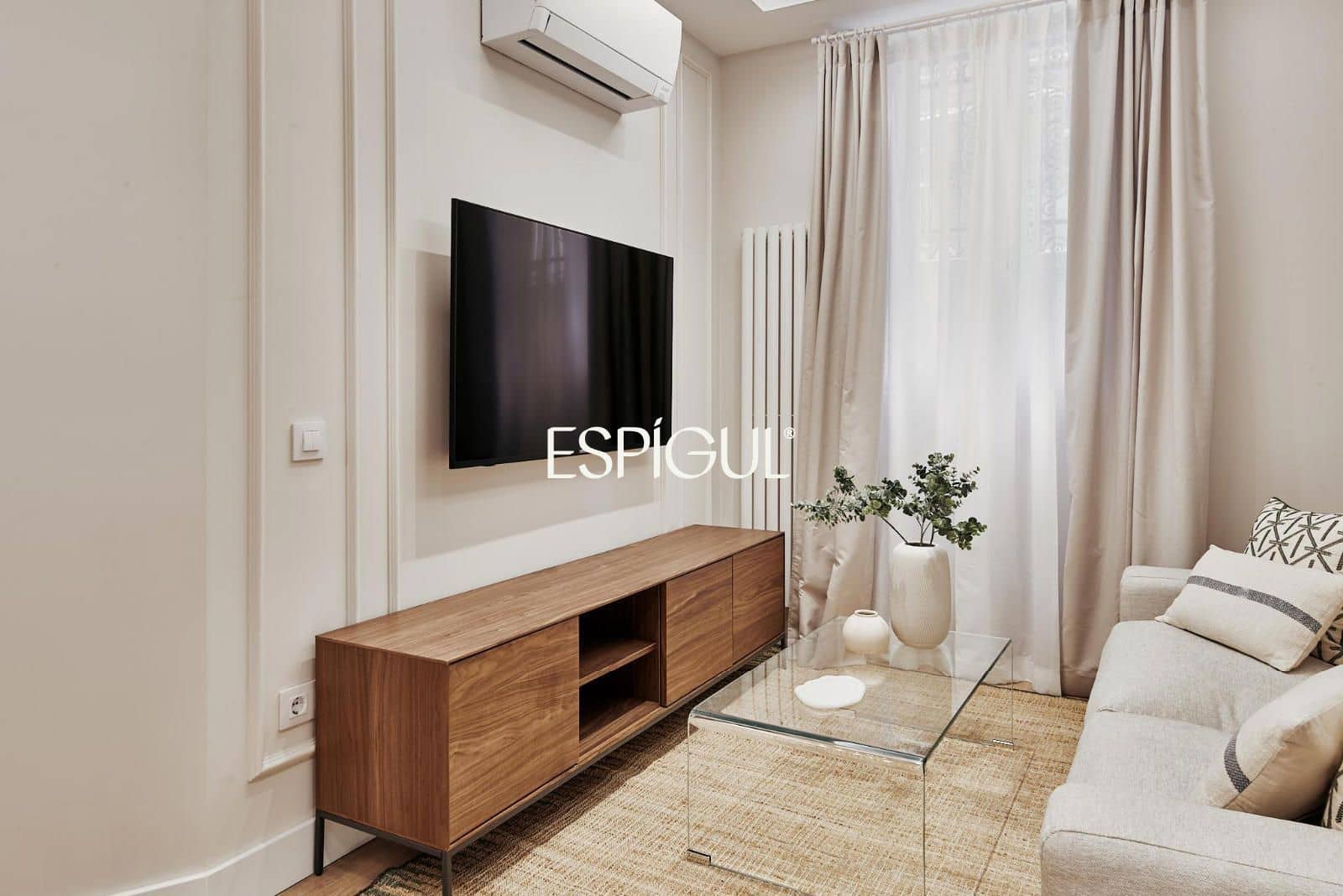 2 bedroom Flat for sale in Madrid city - € 899,000 (Ref: 10016212)