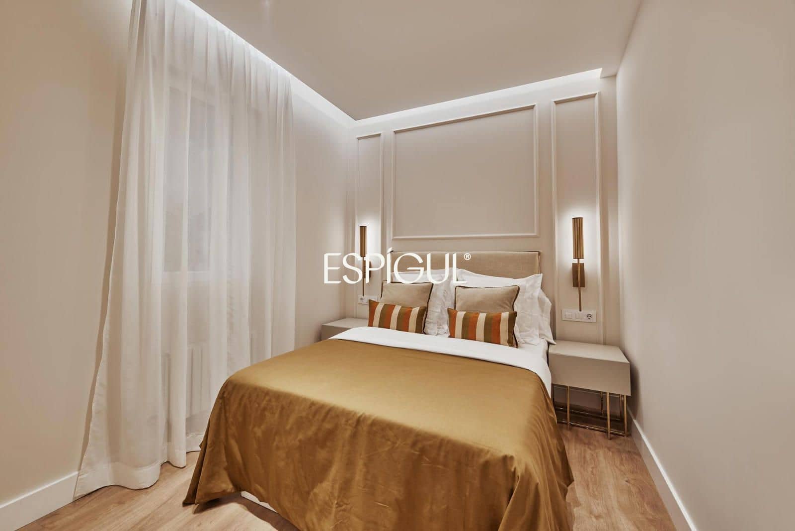 2 bedroom Flat for sale in Madrid city - € 899,000 (Ref: 10016212)