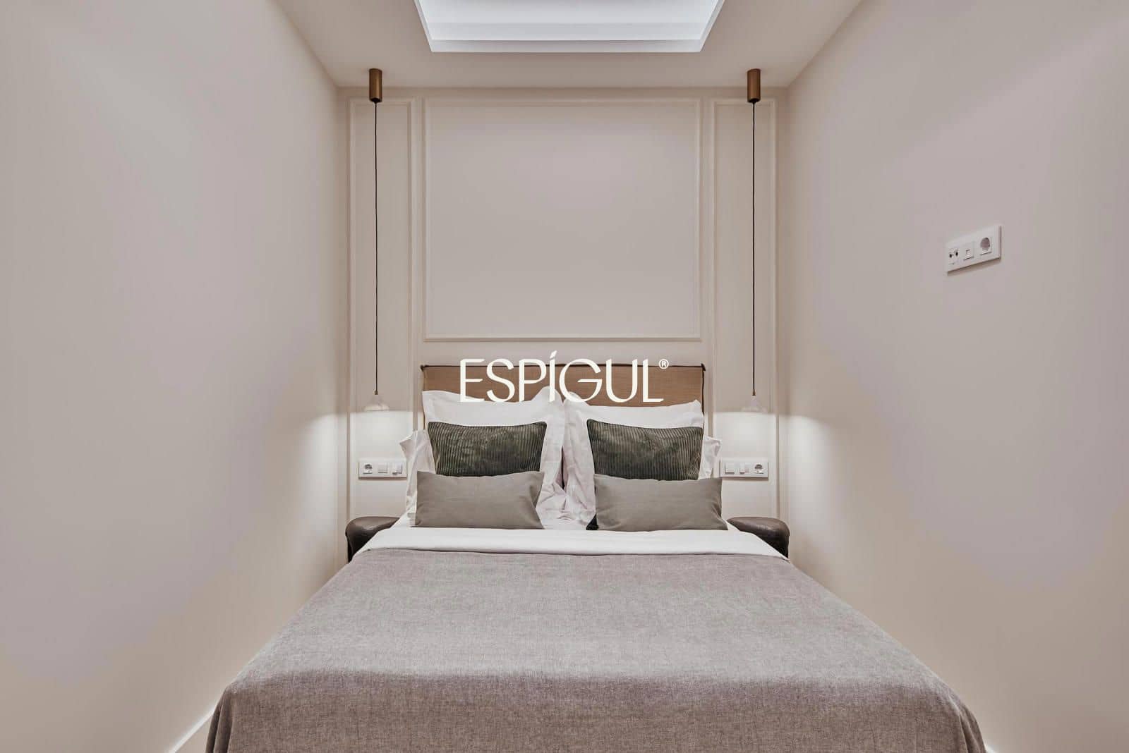 2 bedroom Flat for sale in Madrid city - € 899,000 (Ref: 10016212)