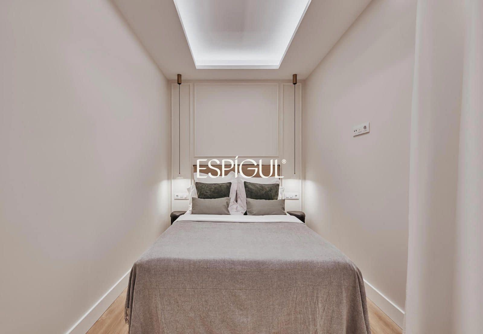 2 bedroom Flat for sale in Madrid city - € 899,000 (Ref: 10016212)